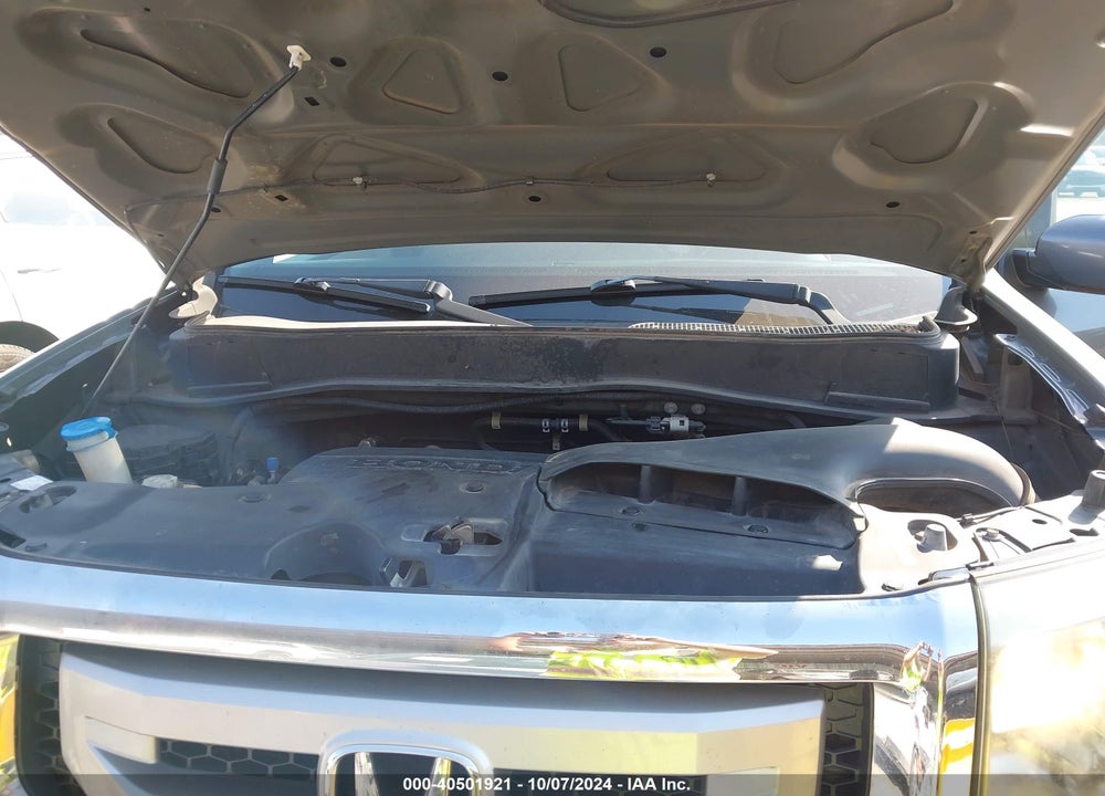 2011 HONDA PILOT TOURING VIN: 5FNYF4H9XBB033216