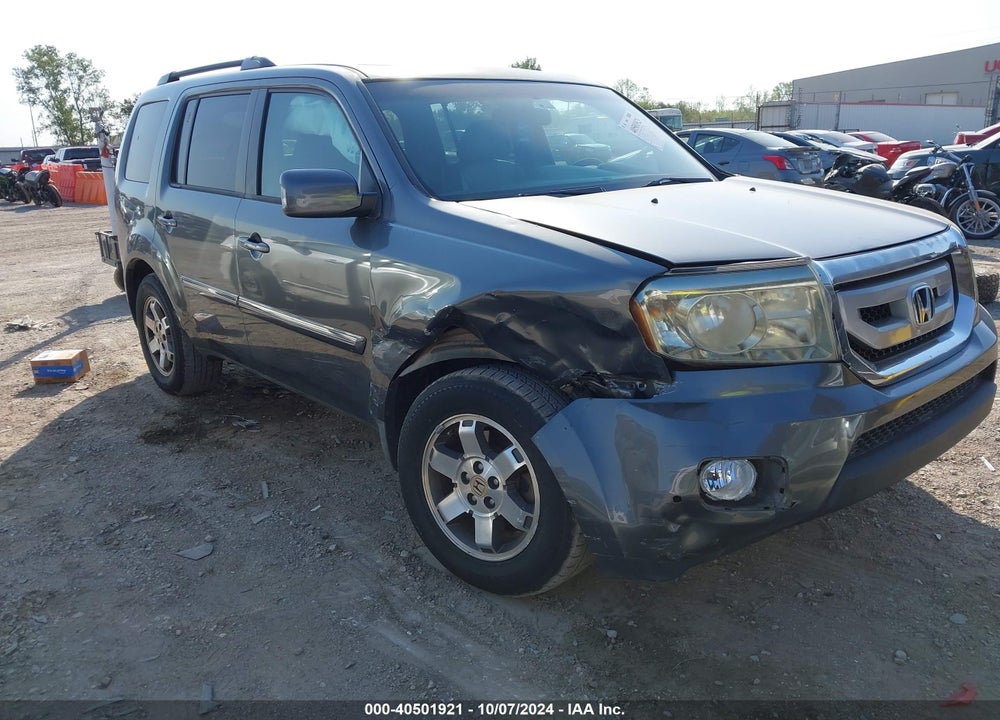 2011 HONDA PILOT TOURING VIN: 5FNYF4H9XBB033216