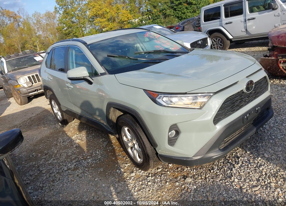 2021 TOYOTA RAV4 XLE VIN: 2T3P1RFV3MW204151
