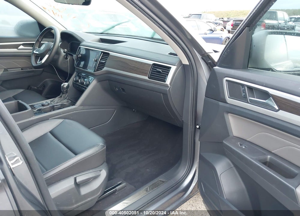 2022 VOLKSWAGEN ATLAS 3.6L V6 SE W/TECHNOLOGY VIN: 1V2KR2CA5NC512646