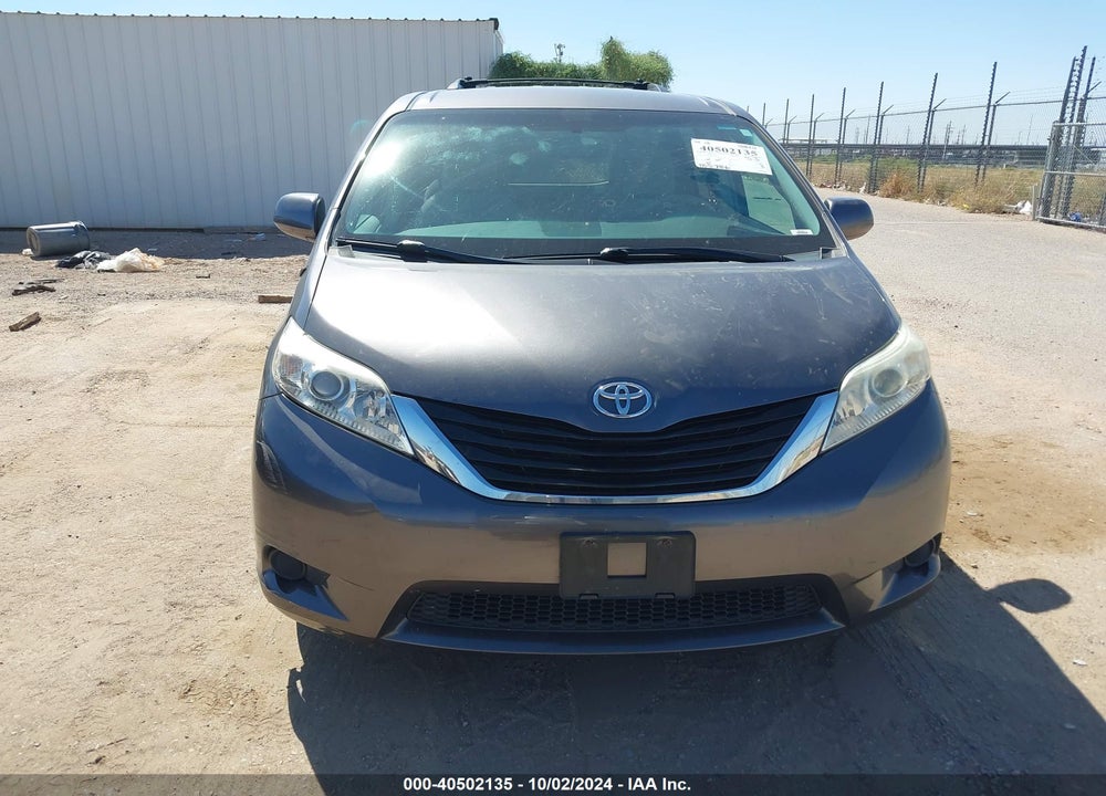 2011 TOYOTA SIENNA LE VIN: 5TDJK3DC0BS012363