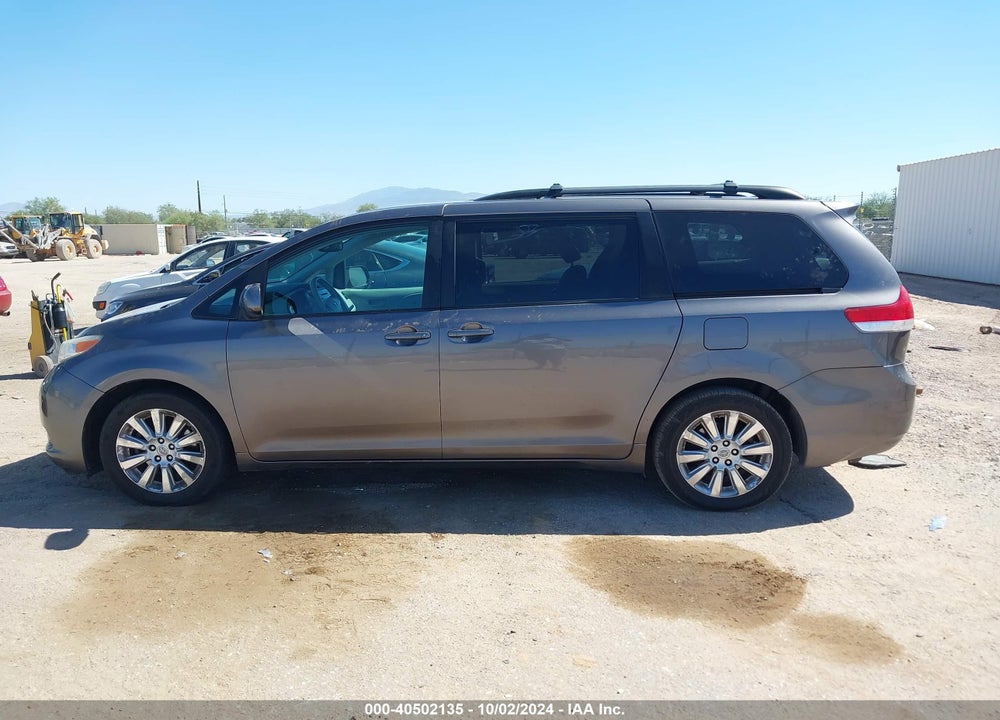 2011 TOYOTA SIENNA LE VIN: 5TDJK3DC0BS012363