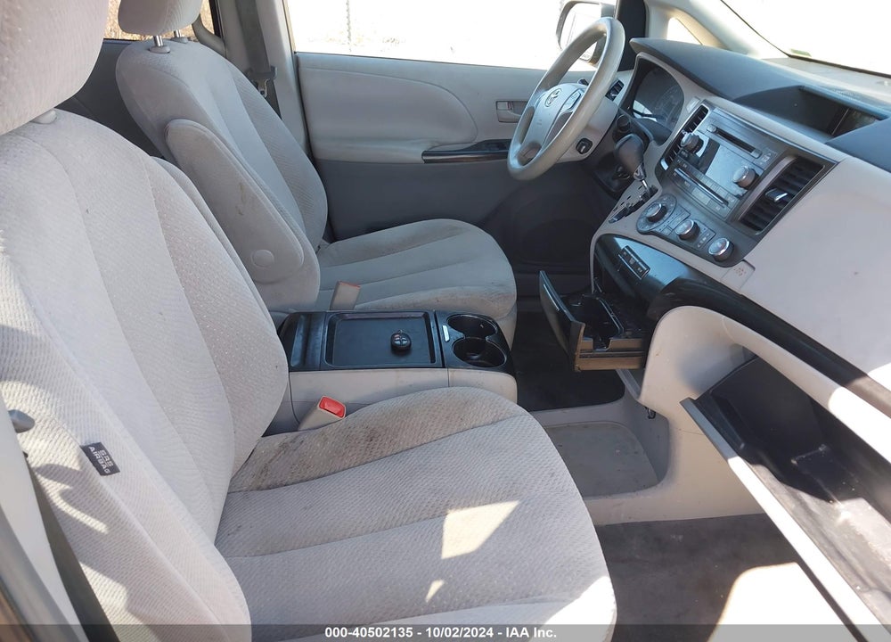 2011 TOYOTA SIENNA LE VIN: 5TDJK3DC0BS012363