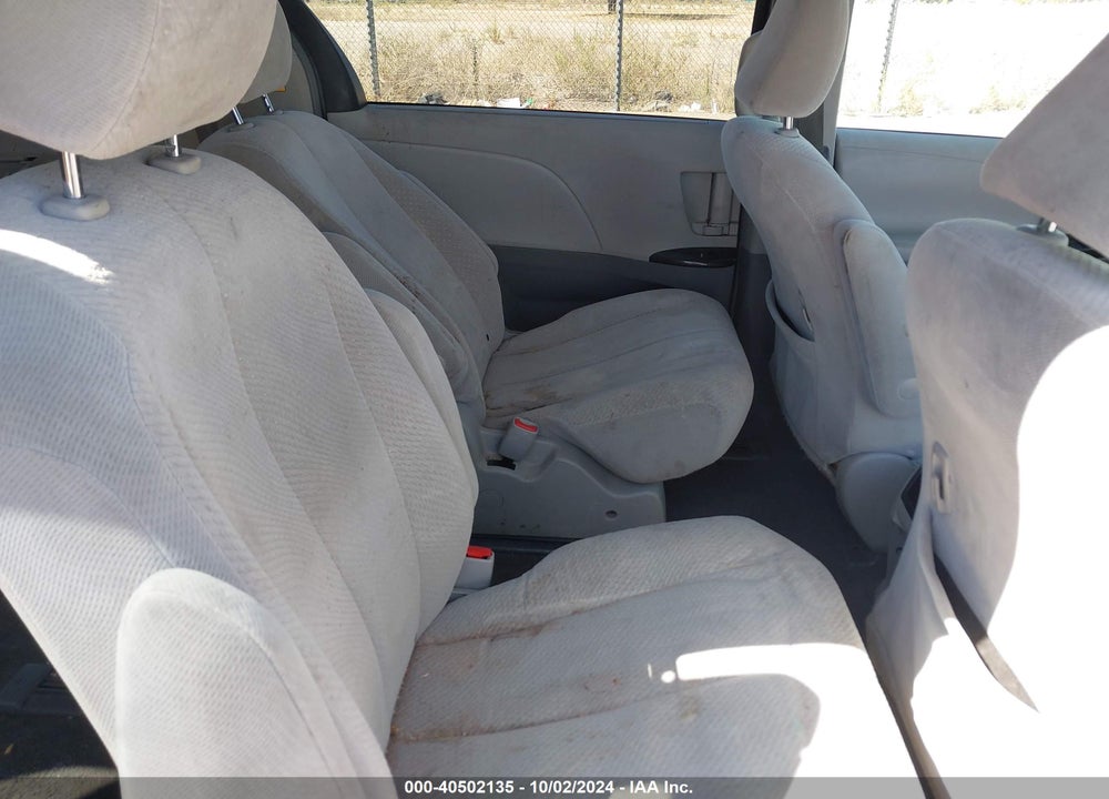 2011 TOYOTA SIENNA LE VIN: 5TDJK3DC0BS012363