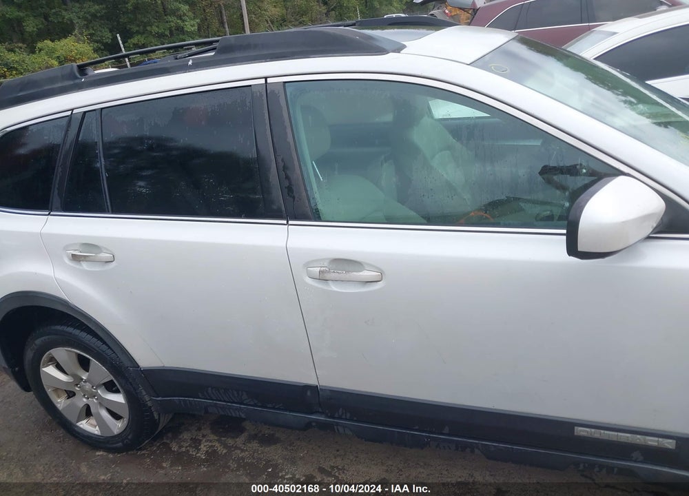 2011 SUBARU OUTBACK 2.5I PREMIUM VIN: 4S4BRBGC4B3373694