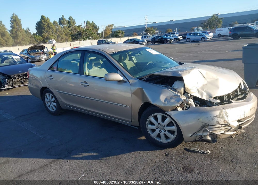 2002 TOYOTA CAMRY XLE VIN: 4T1BE30K52U092064