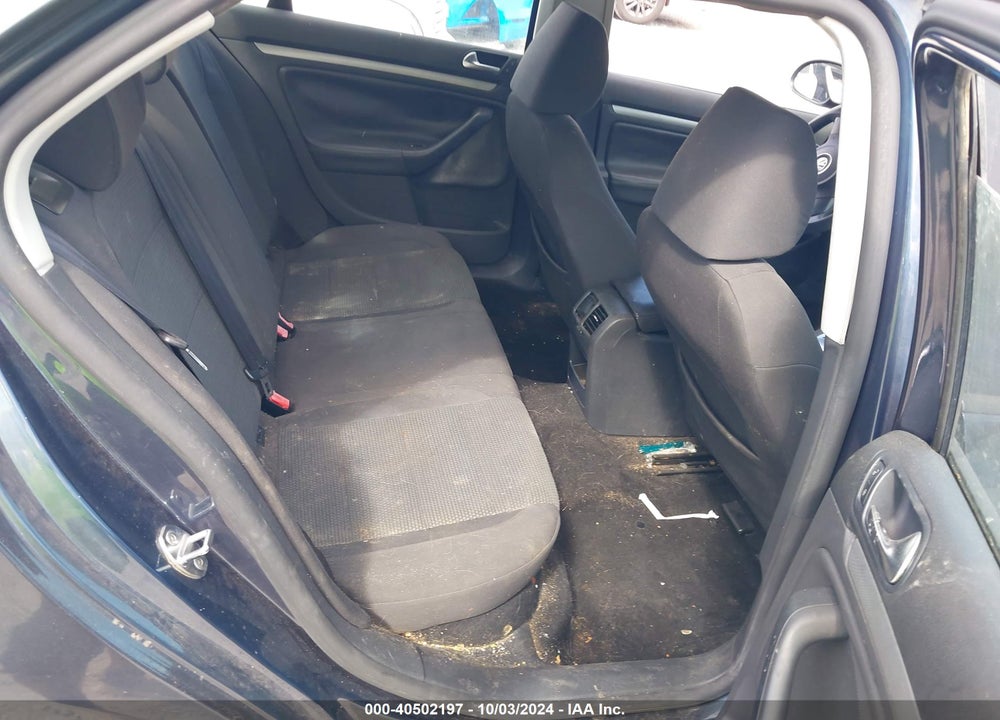 2010 VOLKSWAGEN JETTA S VIN: 3VWJX7AJ3AM008959