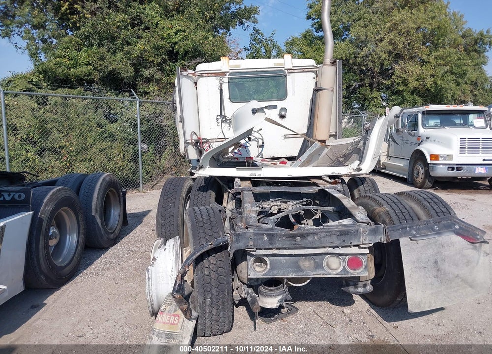2005 INTERNATIONAL 9400 9400I VIN: 2HSCNAHR85C131904