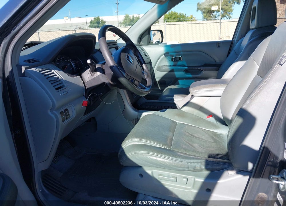 2003 HONDA PILOT EX-L VIN: 2HKYF18713H620548