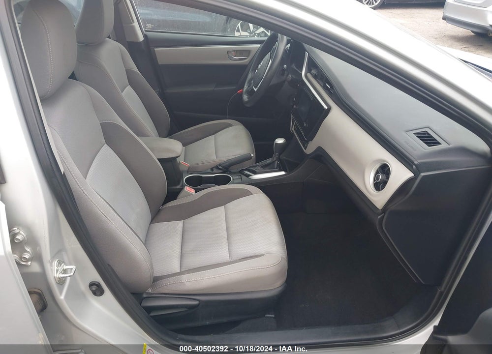 2018 TOYOTA COROLLA LE VIN: 5YFBURHE6JP739009
