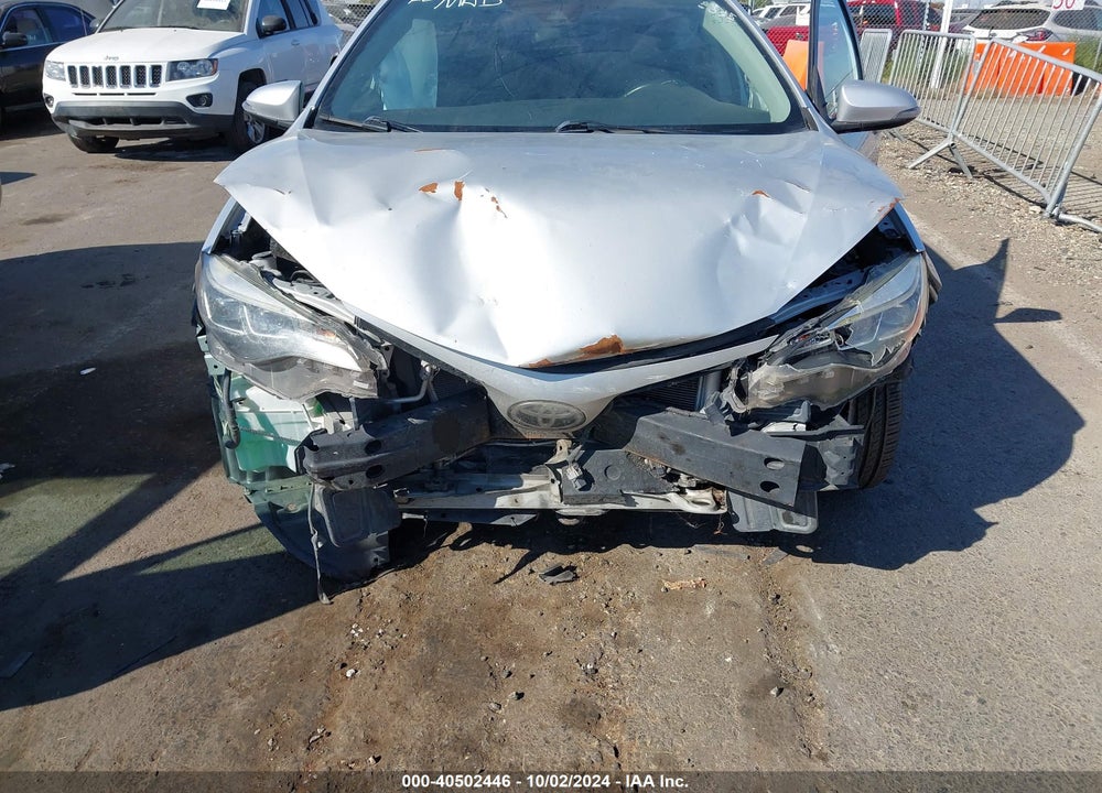 2017 TOYOTA COROLLA SE VIN: 5YFBURHE1HP670854