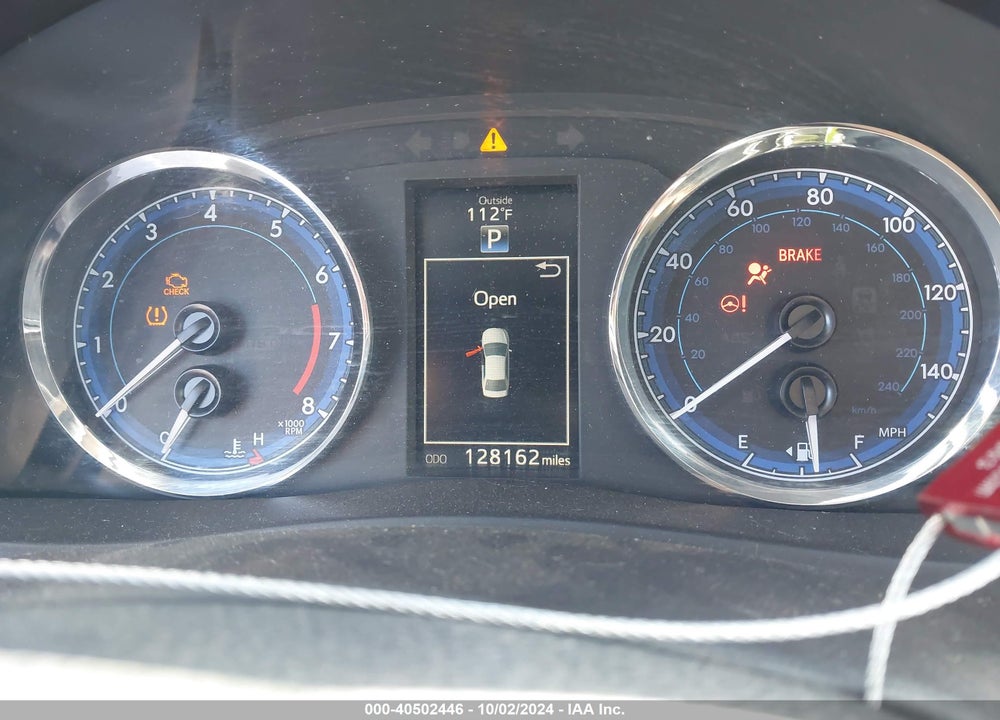2017 TOYOTA COROLLA SE VIN: 5YFBURHE1HP670854