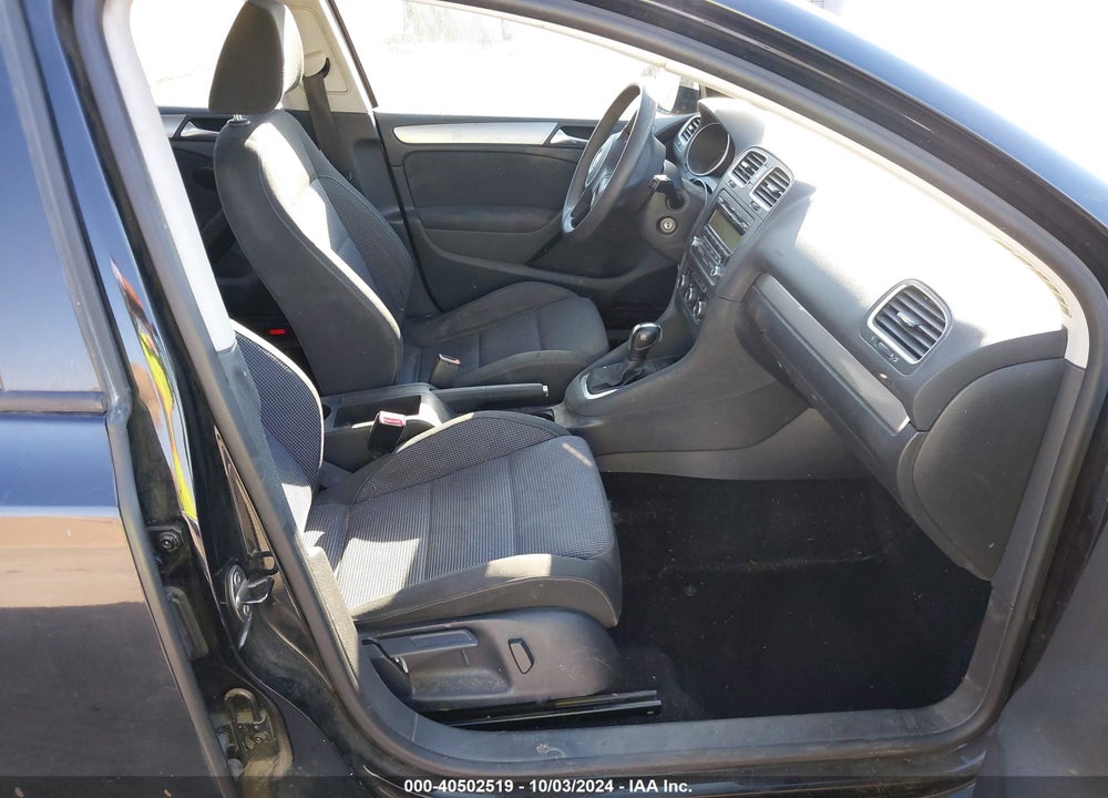 2011 VOLKSWAGEN GOLF 2.5L 4-DOOR VIN: WVWDB7AJ4BW150639