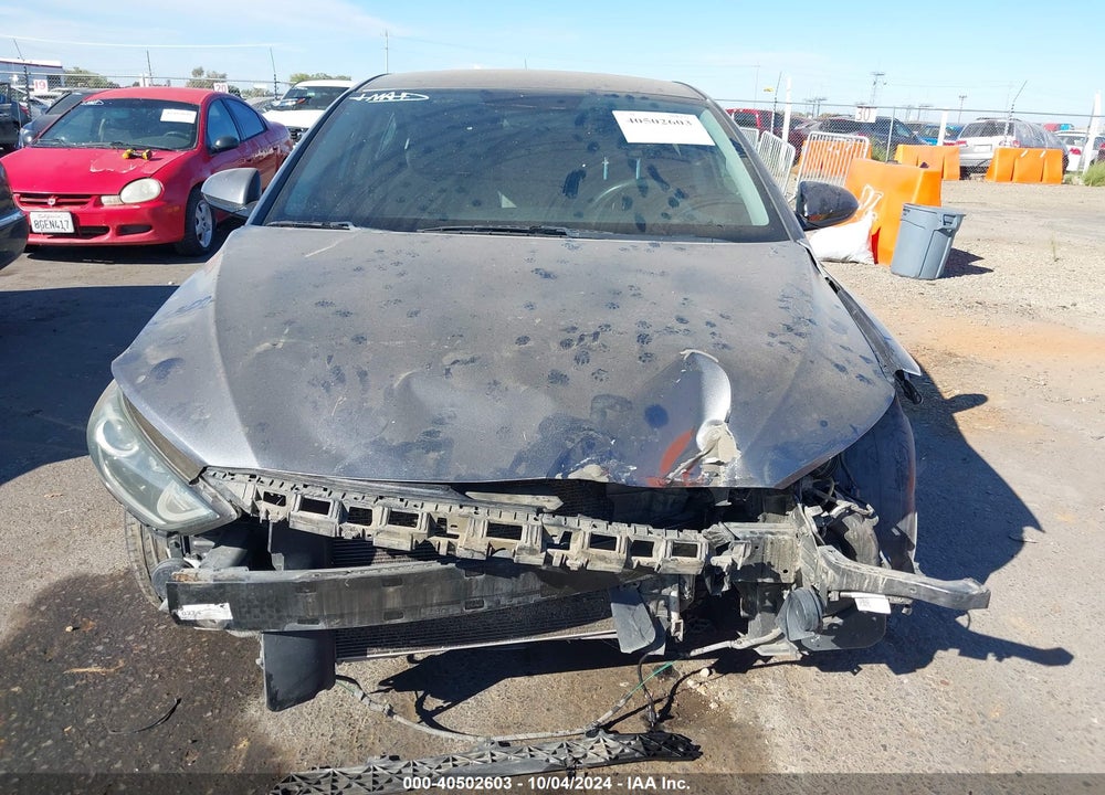 2018 HYUNDAI ELANTRA SE VIN: 5NPD74LF6JH395648