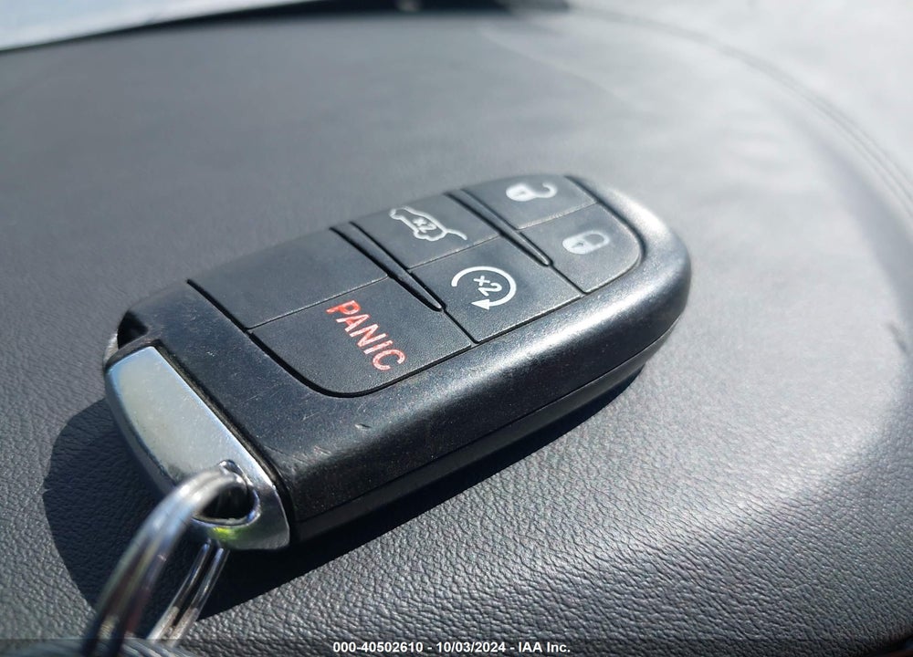2018 DODGE DURANGO SRT AWD VIN: 1C4SDJGJ9JC219119