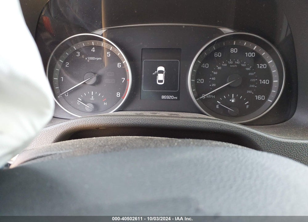 2017 HYUNDAI ELANTRA SE VIN: KMHD84LF7HU208250
