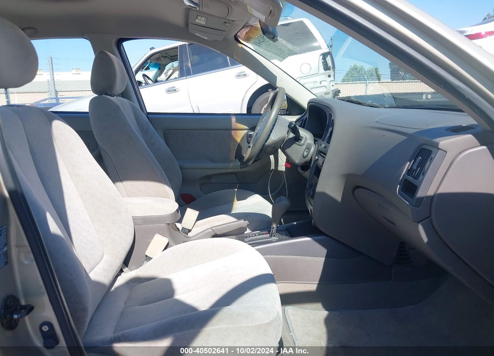 2005 HYUNDAI ELANTRA GLS/GT VIN: KMHDN46D65U150632