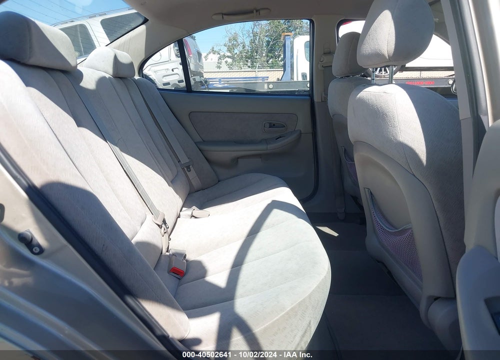 2005 HYUNDAI ELANTRA GLS/GT VIN: KMHDN46D65U150632