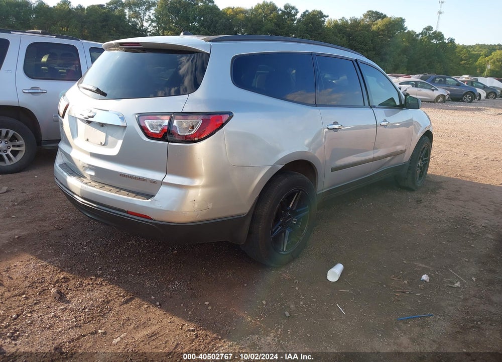 2015 CHEVROLET TRAVERSE LS VIN: 1GNKVFKDXFJ205140