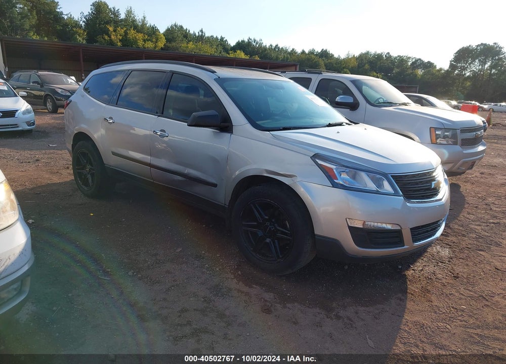 2015 CHEVROLET TRAVERSE LS VIN: 1GNKVFKDXFJ205140