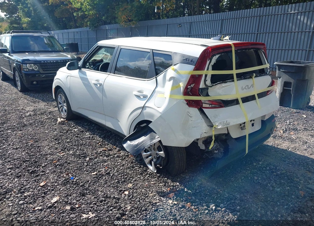 2022 KIA SOUL LX VIN: KNDJ23AU0N7805836