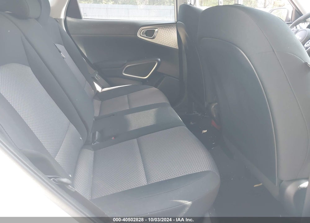 2022 KIA SOUL LX VIN: KNDJ23AU0N7805836
