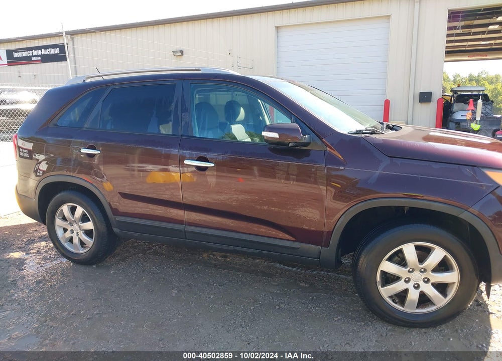 2012 KIA SORENTO LX VIN: 5XYKT3A65CG187657