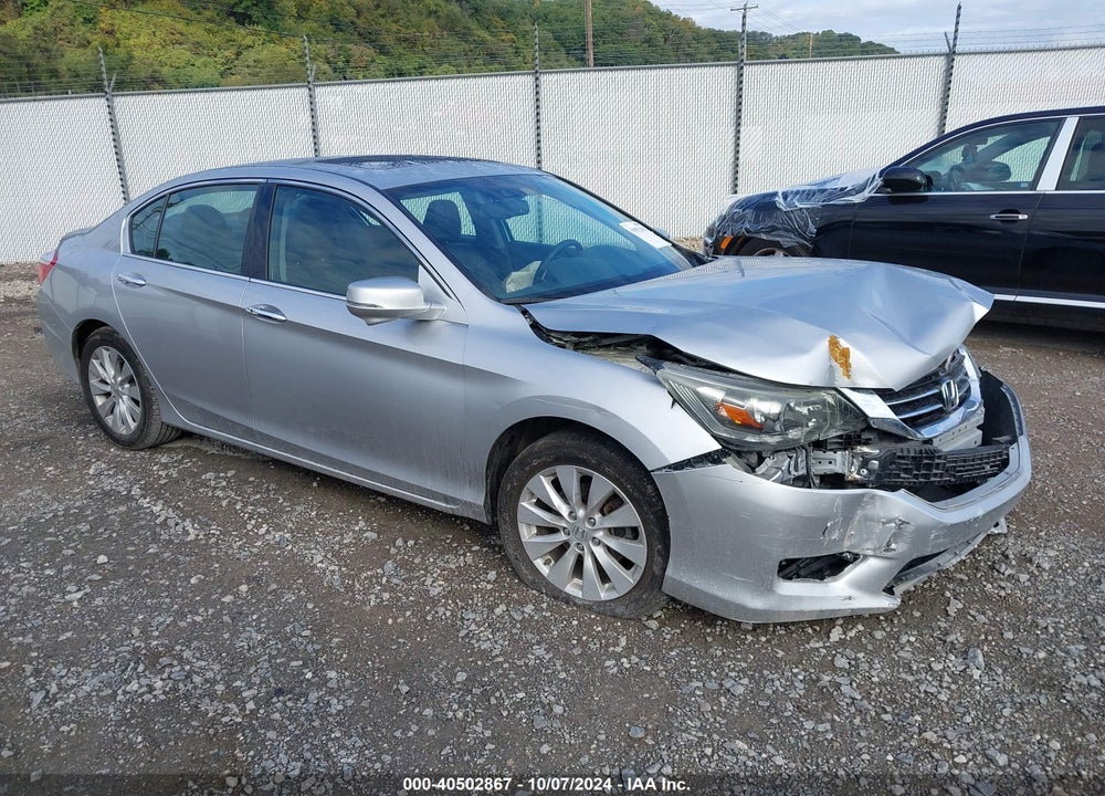 2015 HONDA ACCORD EX-L V-6 VIN: 1HGCR3F89FA020947