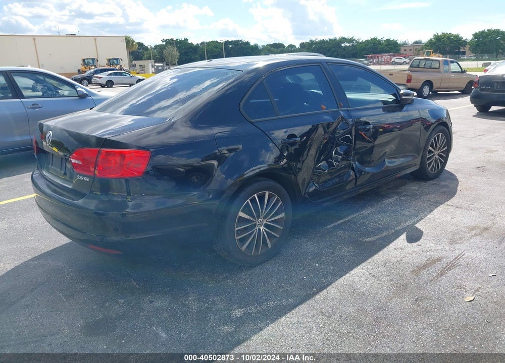 2012 VOLKSWAGEN JETTA 2.5L SE VIN: 3VWDX7AJ2CM108759