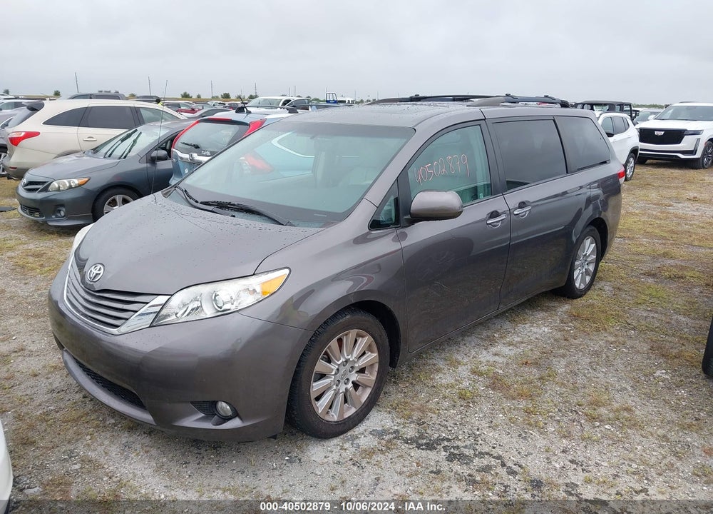 2013 TOYOTA SIENNA XLE 7 PASSENGER VIN: 5TDDK3DC5DS053541