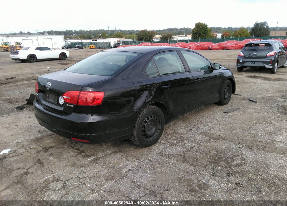 2011 VOLKSWAGEN JETTA 2.5L SE VIN: 3VWDZ7AJ3BM309823