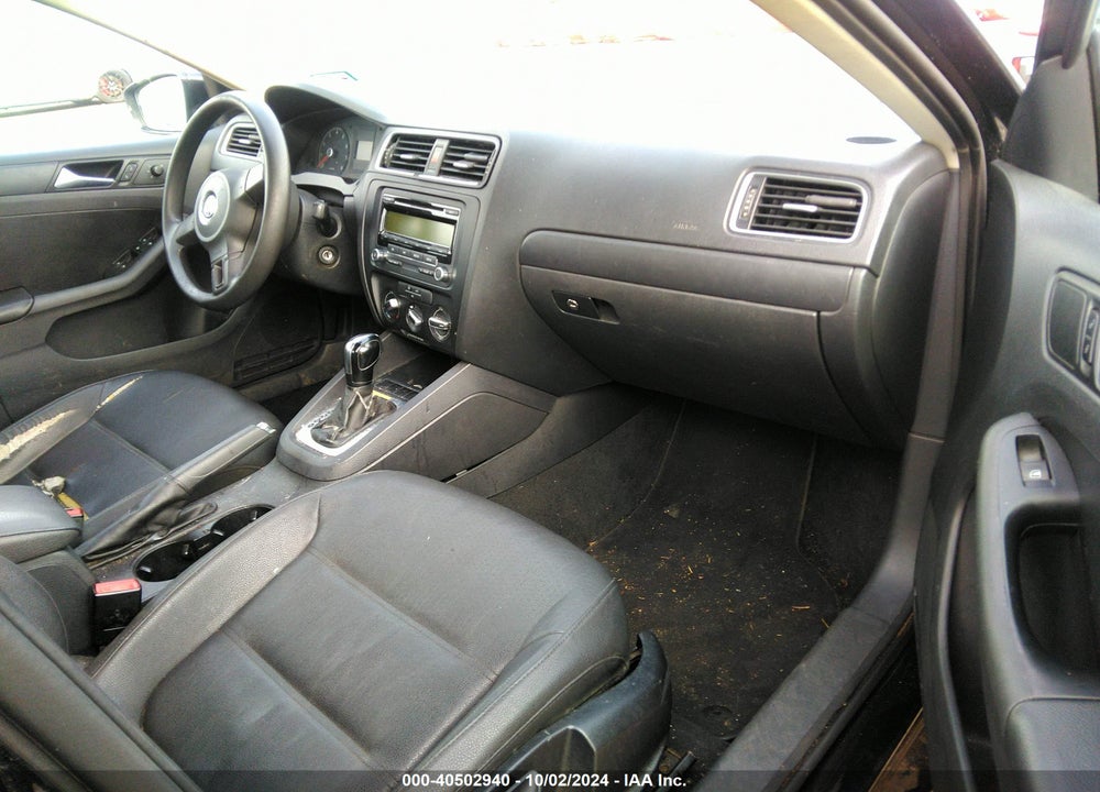 2011 VOLKSWAGEN JETTA 2.5L SE VIN: 3VWDZ7AJ3BM309823