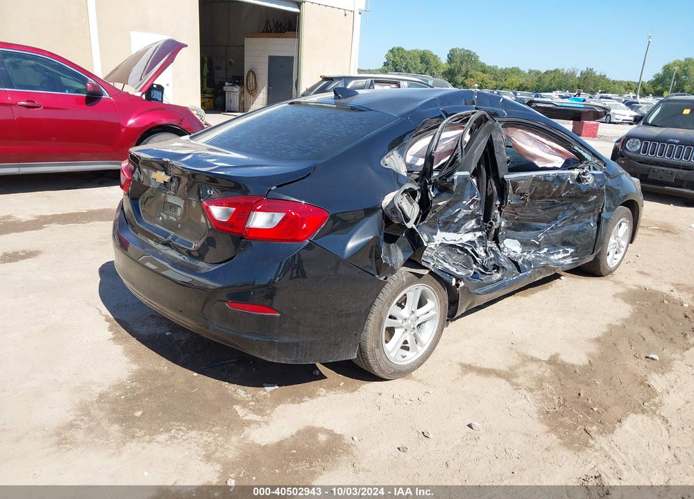 2018 CHEVROLET CRUZE LT AUTO VIN: 1G1BE5SM3J7235890