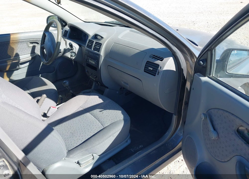 2003 KIA RIO CINCO VIN: KNADC165236151762