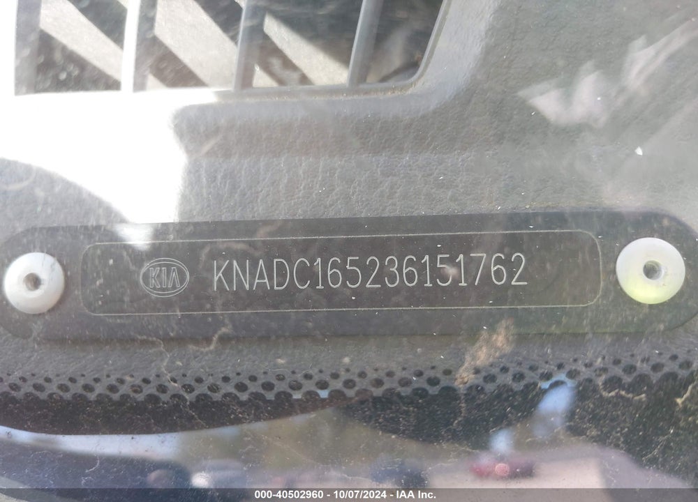 2003 KIA RIO CINCO VIN: KNADC165236151762