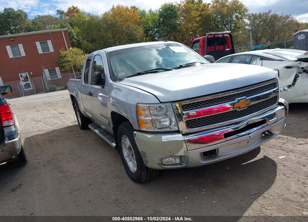 2013 CHEVROLET SILVERADO 1500 LT VIN: 1GCRKSE72DZ319310