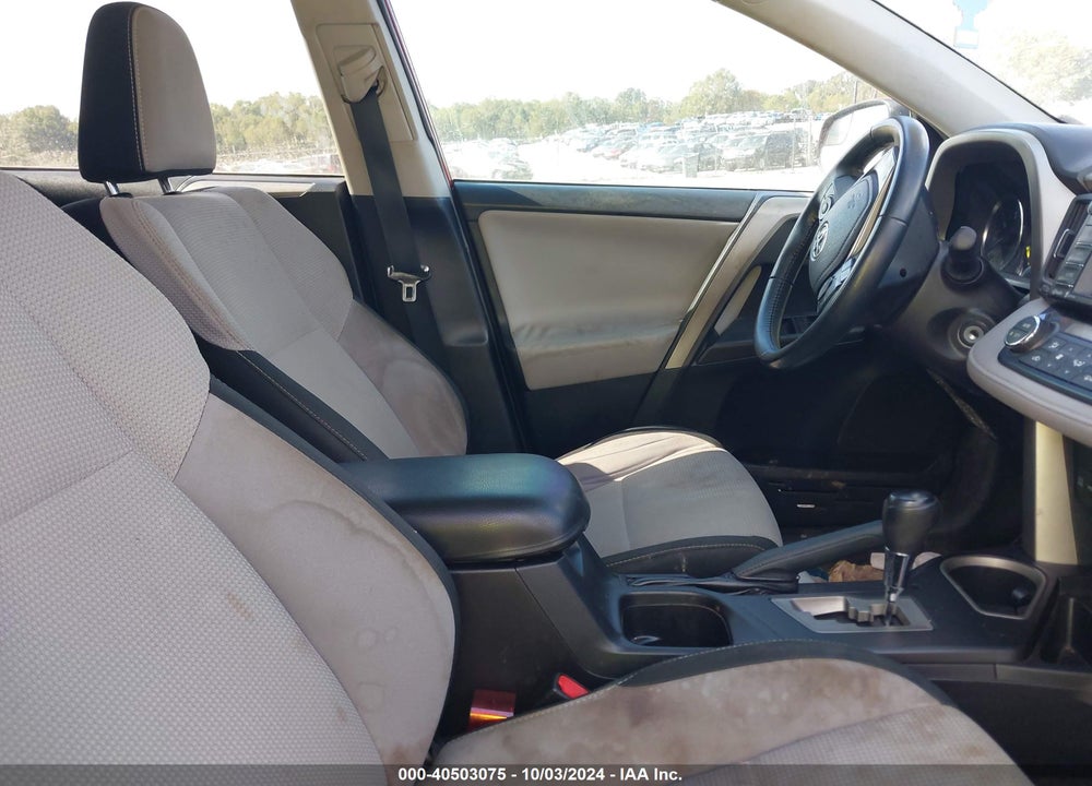 2016 TOYOTA RAV4 XLE VIN: 2T3WFREV6GW295595
