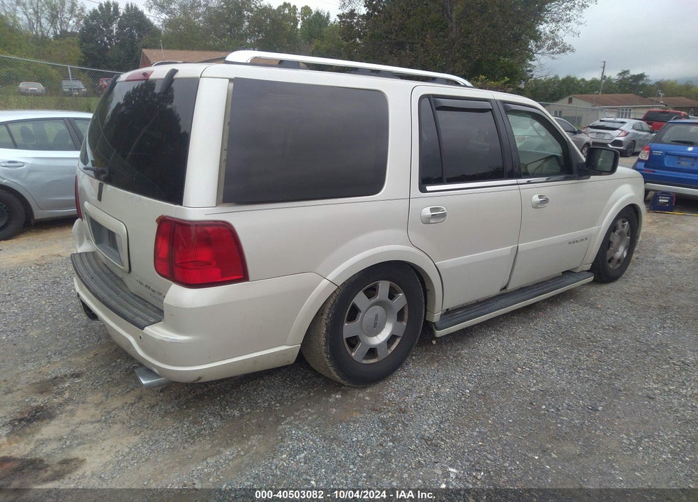 2005 LINCOLN NAVIGATOR VIN: 5LMFU28505LJ18915