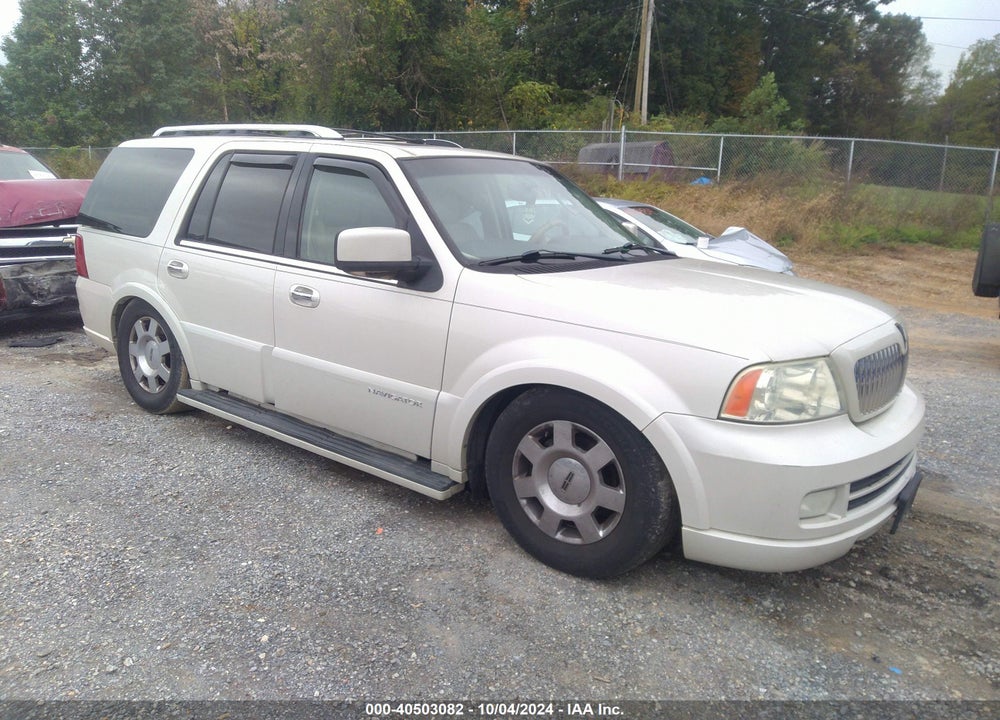 2005 LINCOLN NAVIGATOR VIN: 5LMFU28505LJ18915
