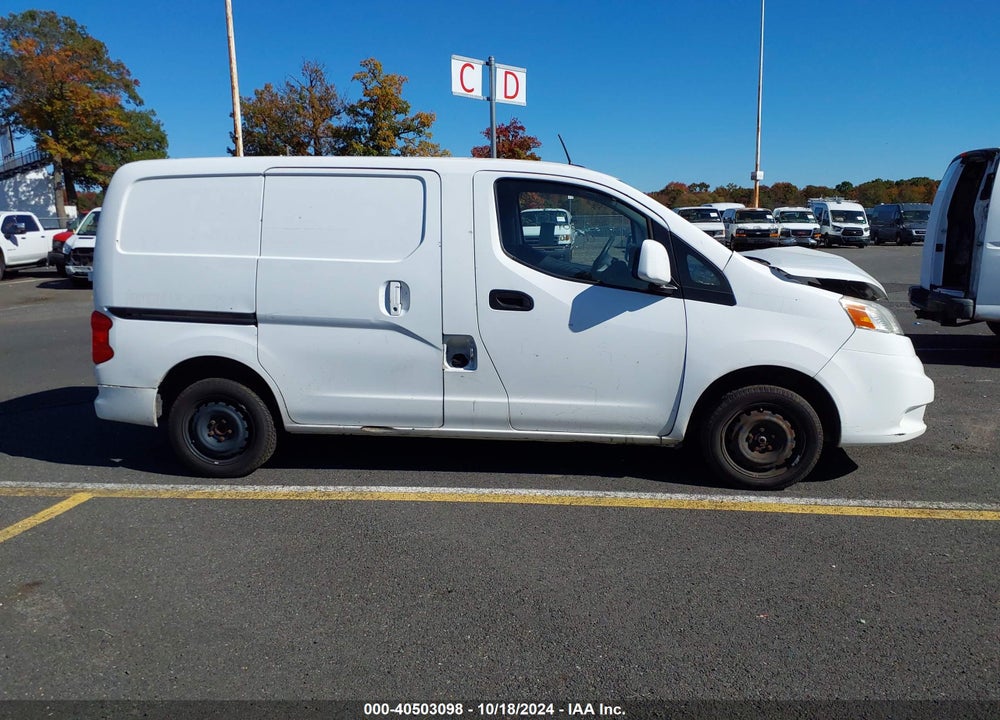 2015 NISSAN NV200 SV VIN: 3N6CM0KN1FK733604