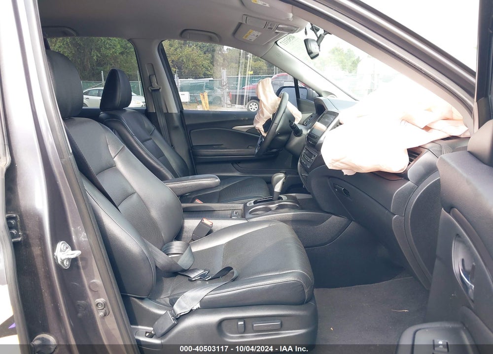 2018 HONDA RIDGELINE RTL-T VIN: 5FPYK3F68JB003393