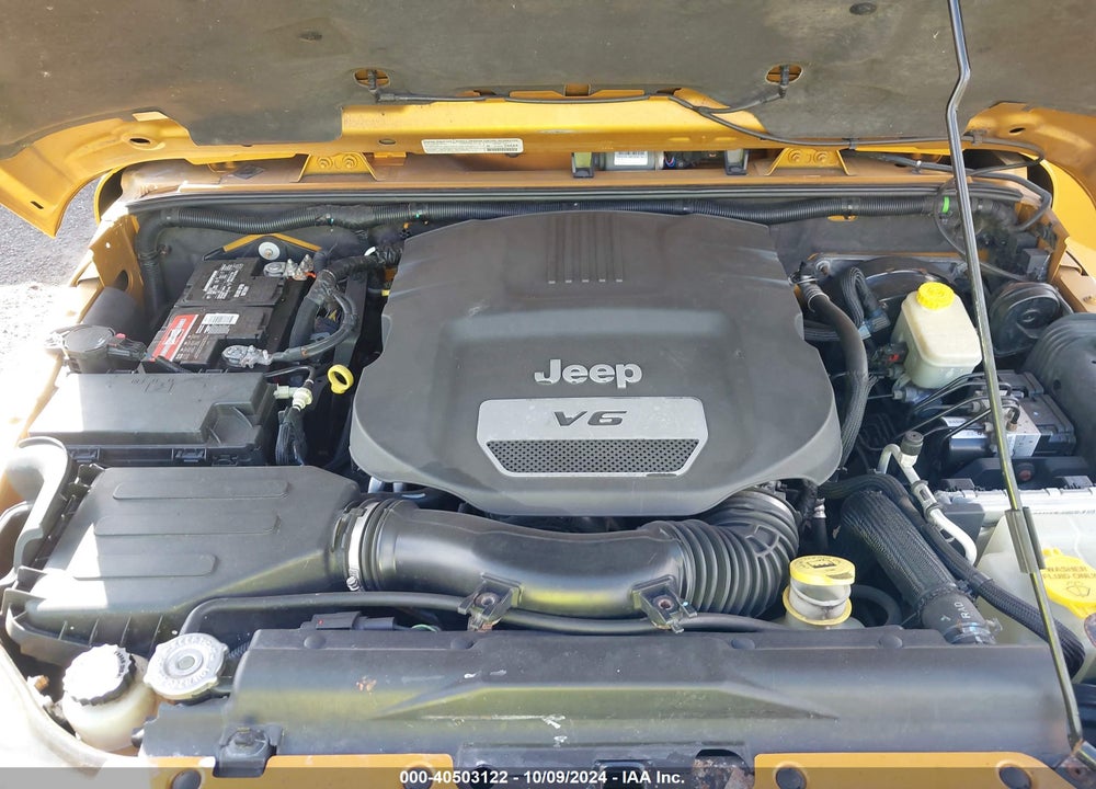 2014 JEEP WRANGLER UNLIMITED SAHARA VIN: 1C4BJWEG3EL183933