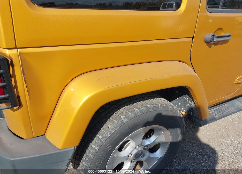 2014 JEEP WRANGLER UNLIMITED SAHARA VIN: 1C4BJWEG3EL183933