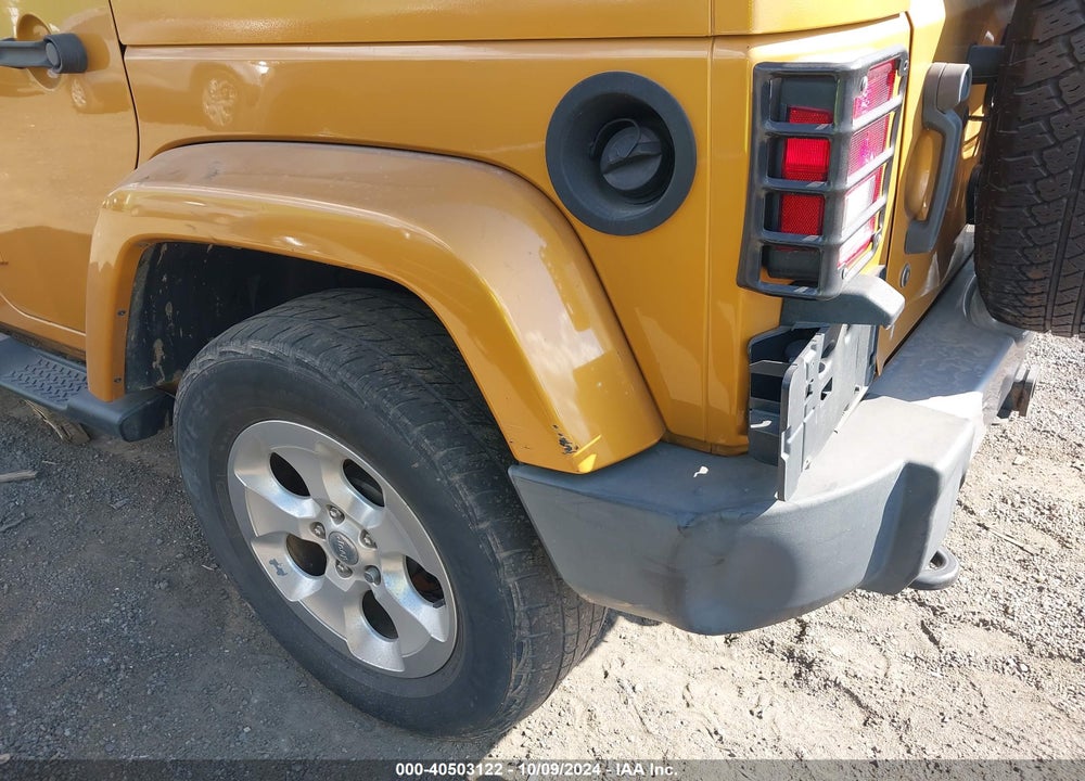 2014 JEEP WRANGLER UNLIMITED SAHARA VIN: 1C4BJWEG3EL183933