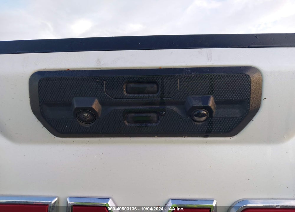 2024 GMC SIERRA 1500 4WD SHORT BOX SLT VIN: 3GTUUDED4RG114522