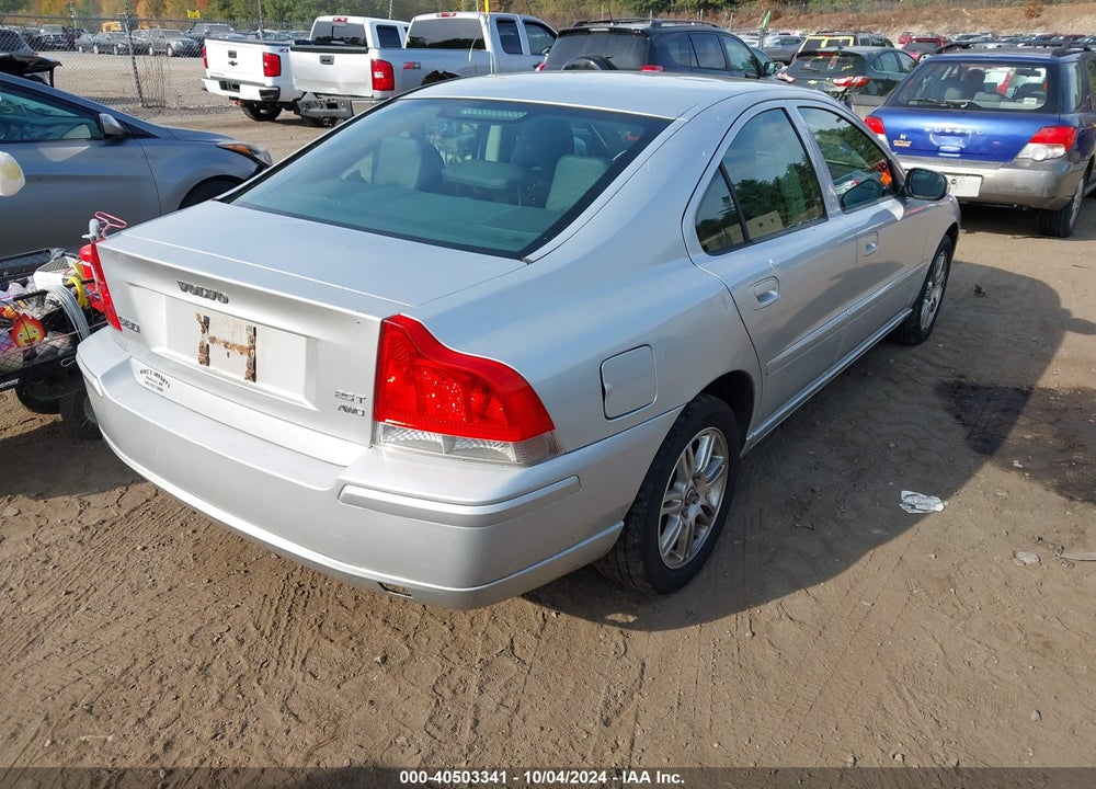 2007 VOLVO S60 2.5T VIN: YV1RH592672603674