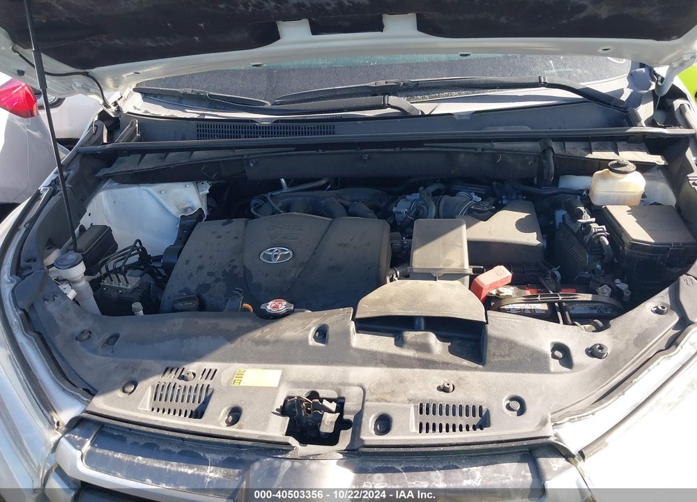 2019 TOYOTA HIGHLANDER XLE VIN: 5TDKZRFHXKS565694