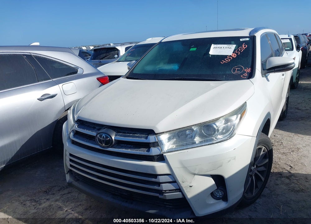 2019 TOYOTA HIGHLANDER XLE VIN: 5TDKZRFHXKS565694