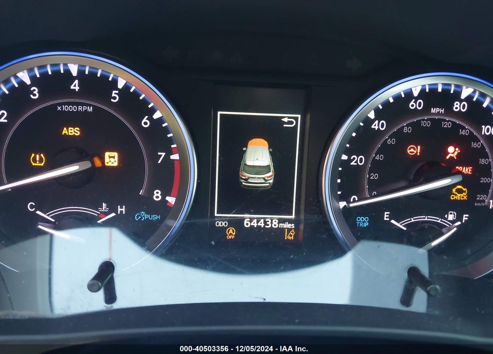 2019 TOYOTA HIGHLANDER XLE VIN: 5TDKZRFHXKS565694