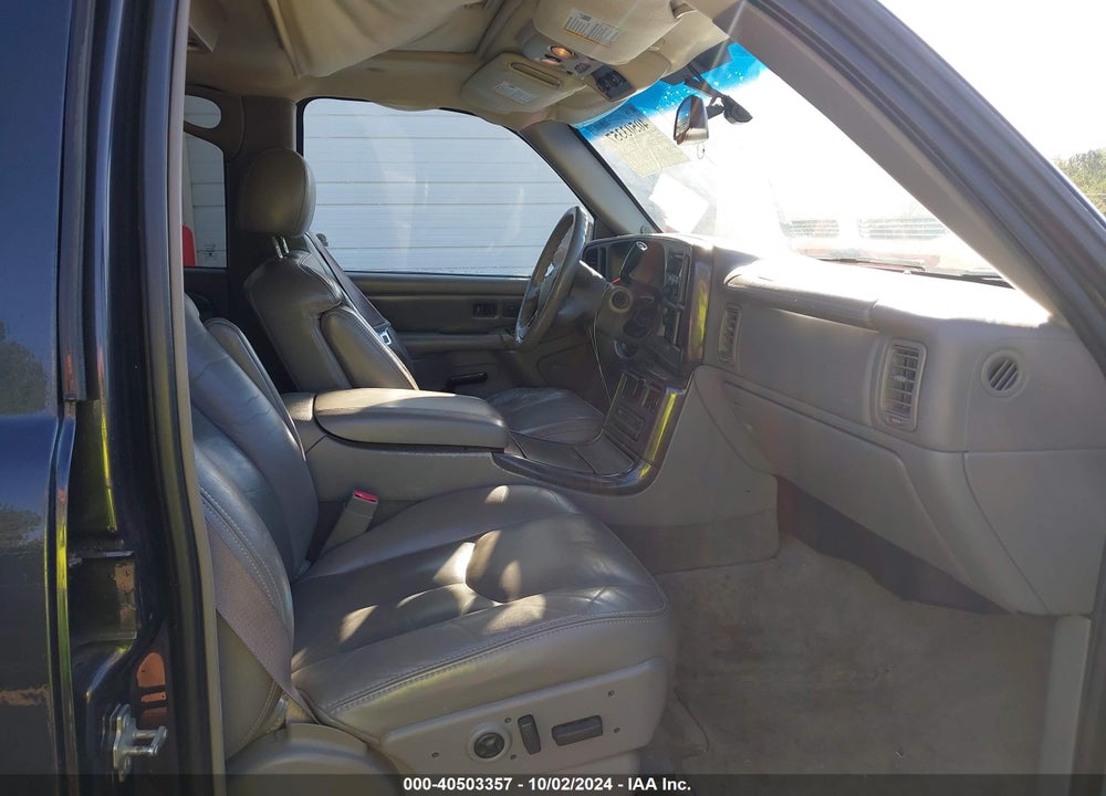 2004 GMC YUKON DENALI VIN: 1GKEK63U84J189082